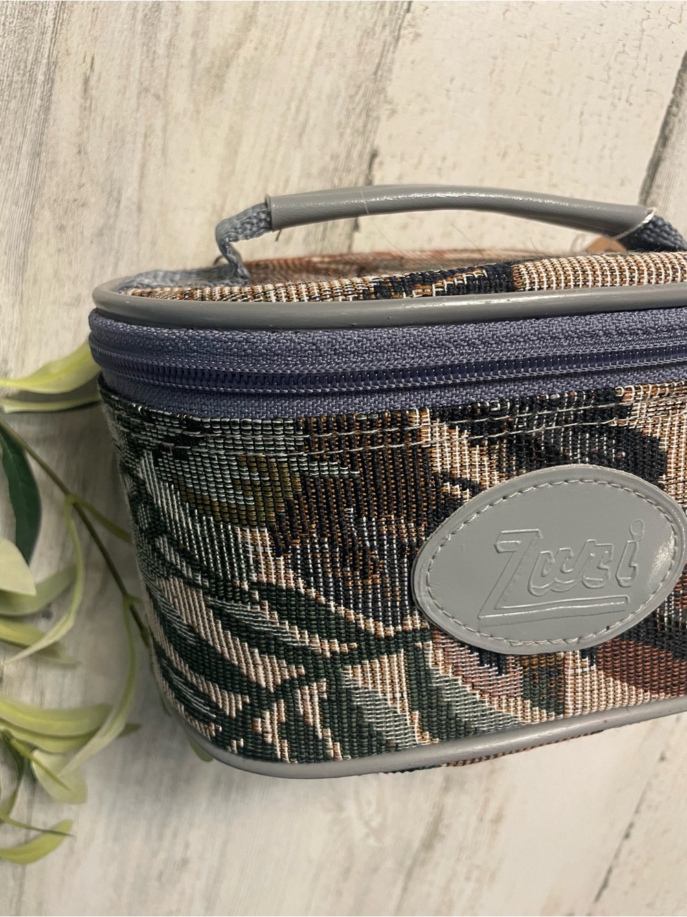 Vintage Zuri Cosmetic Bag